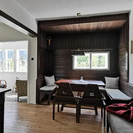 アパート Charmante Altbauwohnung エーベンゼー