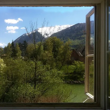 Charmante Altbauwohnung *